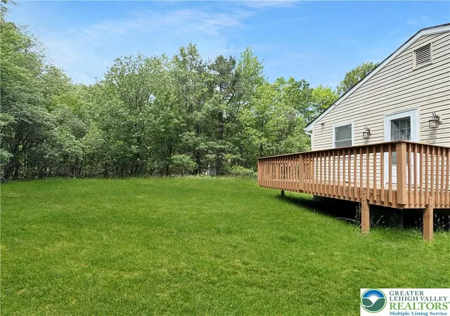 Homes for sale in Tobyhanna Twp, PA | 183 Island Dr, Tobyhanna Twp, PA 18334 | MLS# 777582