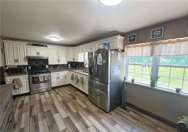 4th image of 1345 W Macada Rd, Bethlehem, PA 18017 | MLS# 777692