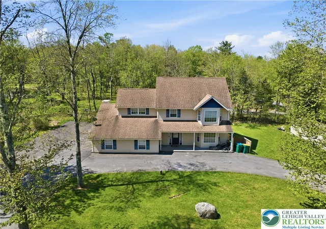 Homes for sale in Tobyhanna Twp, PA | 155 Cranberry Dr, Tobyhanna Twp, PA 18610 | MLS# 777581