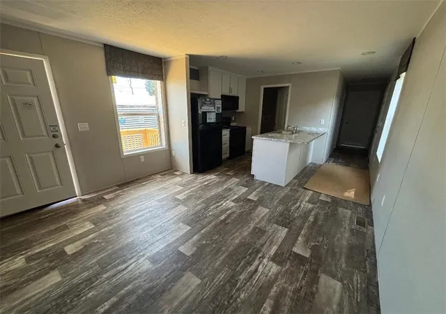 Photo 3 of Manufactured home for sale at 40 Lot 40 Portland Trailer Park Dr #40, Mount Bethel, PA 18343 | MLS# 777799 | Listing updated on 2026-05-27