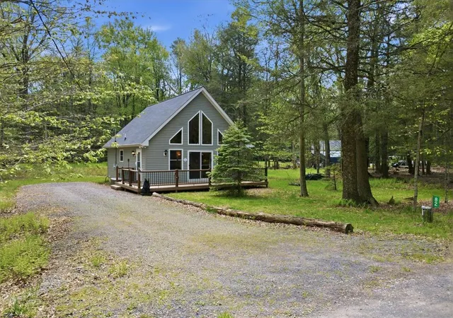 3rd image of 82 Timberlane Dr, Albrightsville, PA 18210 | MLS# 777628