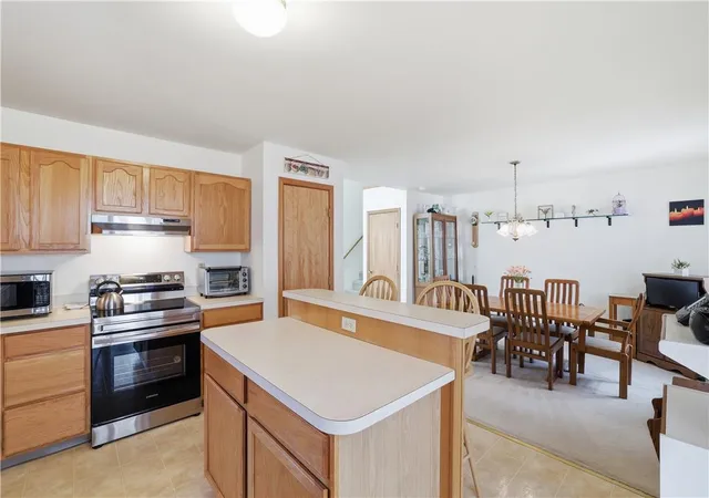 Homes for sale in Tobyhanna Twp, PA | 104 Merriment Ln, Tobyhanna Twp, PA 18610 | MLS# 775655