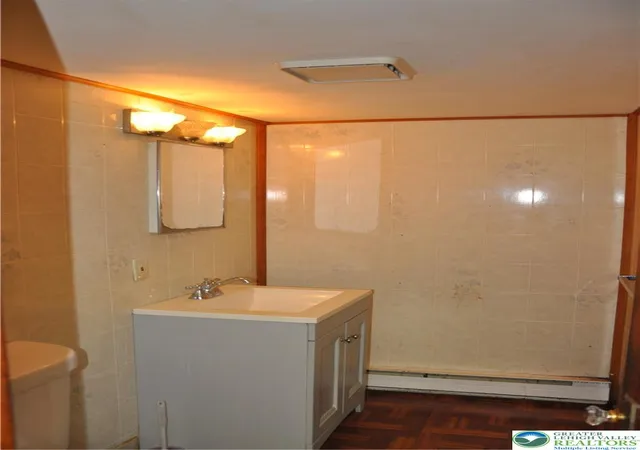 Photo 4 of Sale Pending at 513 W Allen St, Allentown, PA 18102 | MLS# 777729 | Listing updated on 2026-06-22