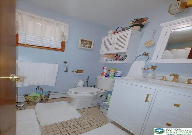 Homes for sale in Tobyhanna Twp, PA | 105 Tulip Trl, Tobyhanna Twp, PA 18466 | MLS# 777525