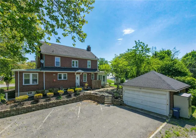 1st image of 192 Lincoln Rd, Phillipsburg, NJ 08865 | MLS# 777706
