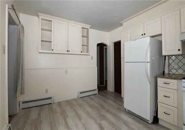 4th image of 172 Harrison St, Emmaus, PA 18049 | MLS# 777920