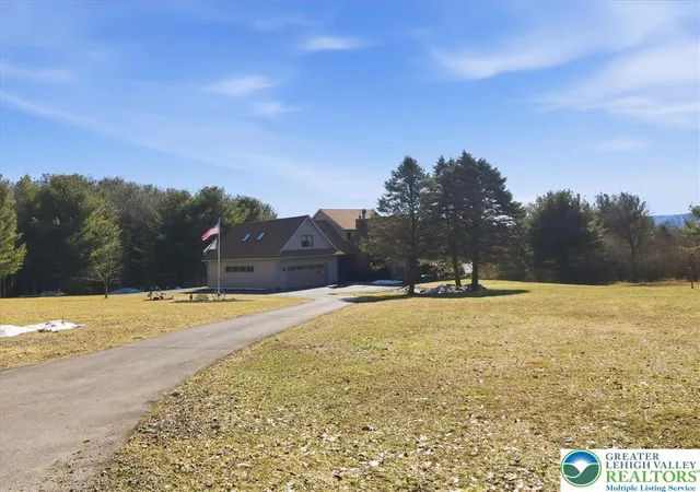 Photo 3 of Single family home for sale at 205 Sycamore Dr, Palmerton, PA 18071 | MLS# 778008 | Listing updated on 2026-08-01