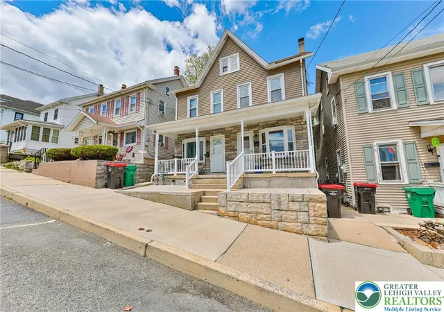 Photo 2 of Single family home for sale at 230 Carbon St, Lehighton, PA 18235 | MLS# 777689 | Listing updated on 2026-08-02