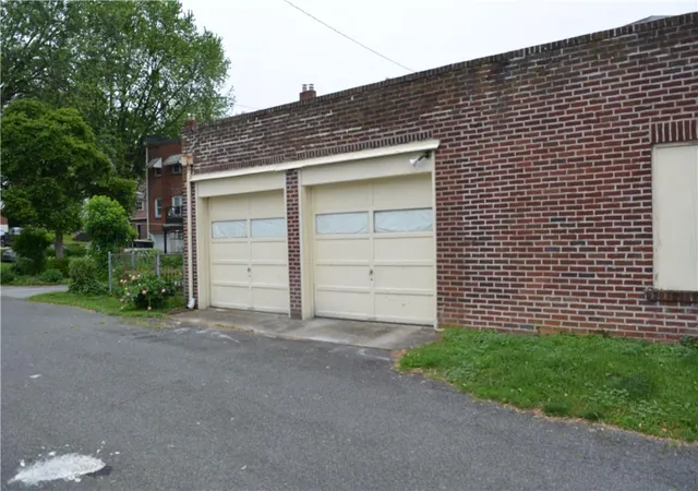 Homes for sale in Allentown City, PA | 525 N Muhlenberg, Allentown City, PA 18104 | MLS# 778098