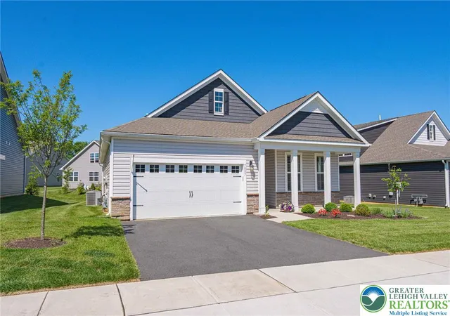 3rd image of 7887 Keystone Dr, Breinigsville, PA 18031 | MLS# 778120