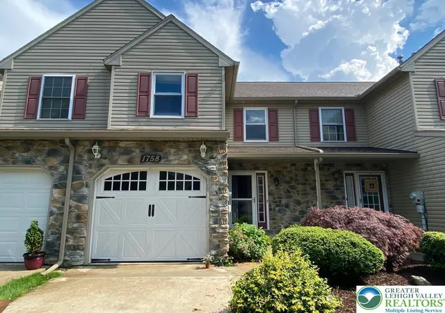 Homes for sale in Lower Macungie Twp, PA | 1758 Pinewind Dr, Lower Macungie Twp, PA 18011 | MLS# 777930