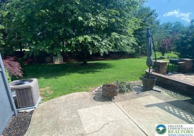 Homes for sale in Lower Macungie Twp, PA | 1758 Pinewind Dr, Lower Macungie Twp, PA 18011 | MLS# 777930