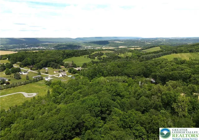 5th image of 3603 Rip Ct, Slatington, PA 18080 | MLS# 777935