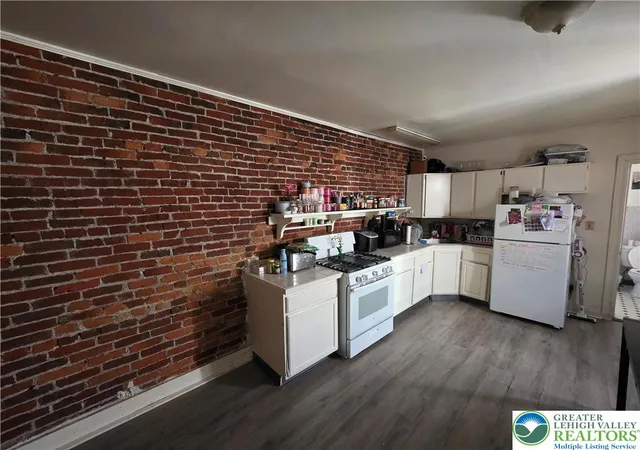Homes for sale in Allentown City, PA | 106 S 13th St #2, Allentown City, PA 18102 | MLS# 778199