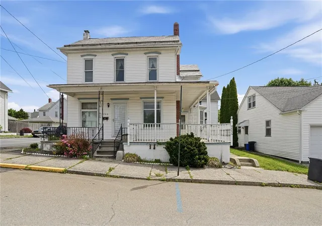 Homes for sale in Pen Argyl Boro, PA | 202 S Schanck Ave, Pen Argyl Boro, PA 18072 | MLS# 777802