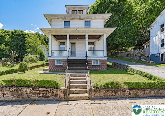 Homes for sale in Nesquehoning Boro, PA | 159 W Ridge St, Nesquehoning Boro, PA 18240 | MLS# 778092