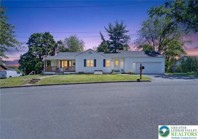 Homes for sale in Schuylkill Haven Boro, PA | 161 Avenue C, Schuylkill Haven Boro, PA 17972 | MLS# 778117