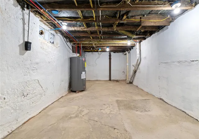 13th image of 1040 Allen St, Allentown, PA 18102 | MLS# 778202