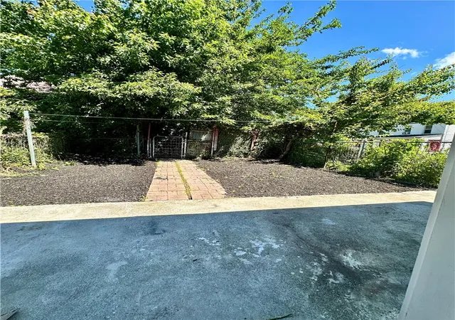 Homes for sale in Allentown City, PA | 129 W Allen St, Allentown City, PA 18102 | MLS# 778223