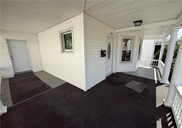 3rd image of 944 N Irving Ave, Scranton, PA 18510 | MLS# 778234