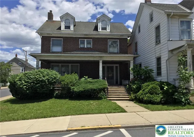 Homes for sale in Slatington Boro, PA | 1015 Main St, Slatington Boro, PA 18080 | MLS# 778192