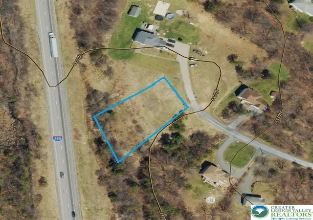Homes for sale in Tobyhanna Twp, PA | 221 Williams Ln, Tobyhanna Twp, PA 18355 | MLS# 778284