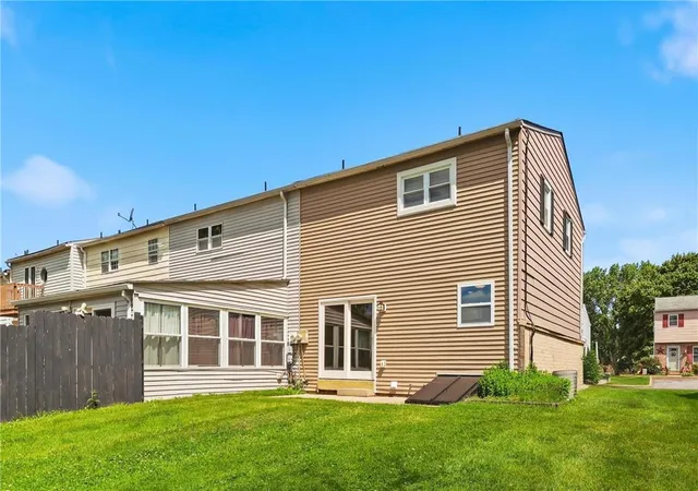 32nd image of 5612 Greens Dr, Lower Macungie Twp, PA 18106 | MLS# 777931
