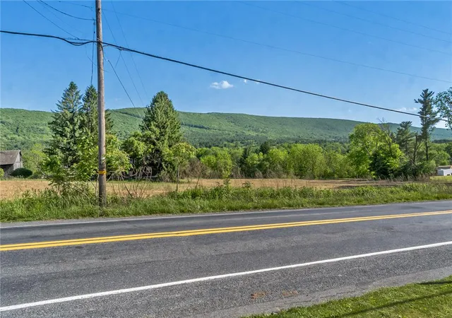 Homes for sale in East Penn Twp, PA | 331 E Lizard Creek Rd, East Penn Twp, PA 18235 | MLS# 778207