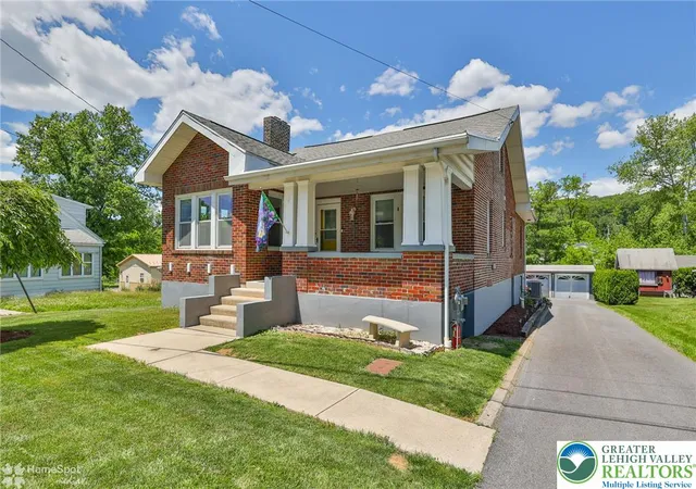 Photo 1 of Single family home for sale at 1635 E Emmaus Ave, Allentown, PA 18103 | MLS# 778288 | Listing updated on 2026-07-23