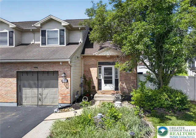 Photo 1 of Sale Pending at 2580 Lower Way, Easton, PA 18040 | MLS# 778325 | Listing updated on 2026-08-27