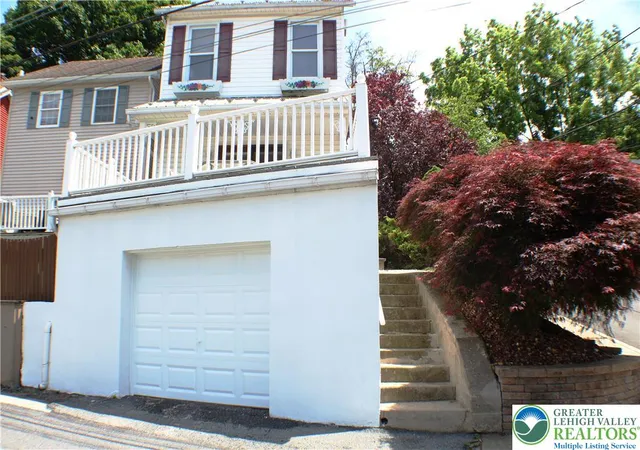 Homes for sale in Lower Saucon Twp, PA | 1020 Moravia St, Lower Saucon Twp, PA 18015 | MLS# 778041