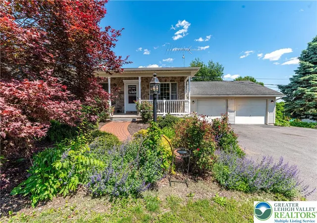 Homes for sale in Moore Twp, PA | 518 Bauer Rd, Moore Twp, PA 18014 | MLS# 777973