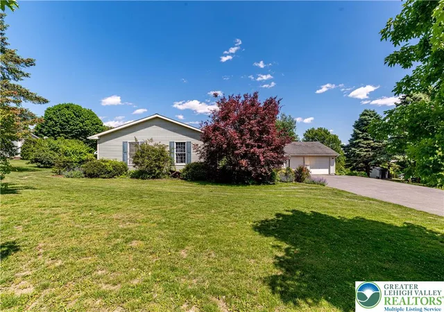 Homes for sale in Moore Twp, PA | 518 Bauer Rd, Moore Twp, PA 18014 | MLS# 777973