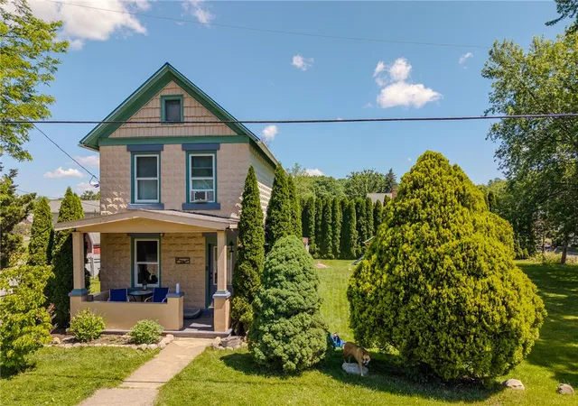 Homes for sale in Lower Mt Bethel Twp, PA | 2112 Abbruzzi Ave, Lower Mt Bethel Twp, PA 18013 | MLS# 778342