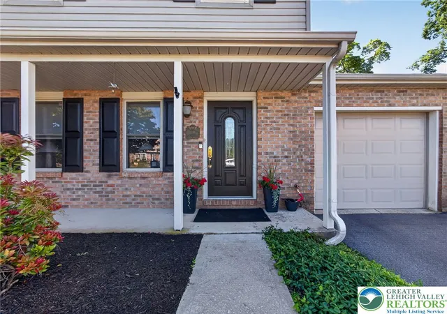 Homes for sale in Upper Milford Twp, PA | 4180 Newport Dr, Upper Milford Twp, PA 18049 | MLS# 778240