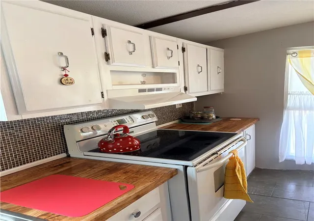Homes for sale in Coplay Boro, PA | 4561 Homestead Dr, Coplay Boro, PA 18037 | MLS# 777727