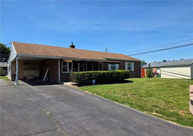 Photo 2 of Sale Pending at 3134 Roxford Rd, Allentown, PA 18103 | MLS# 778399 | Listing updated on 2026-06-07