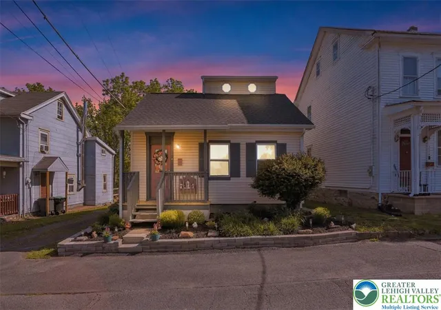 1st image of 226 Tammany St, Orwigsburg, PA 17961 | MLS# 778396