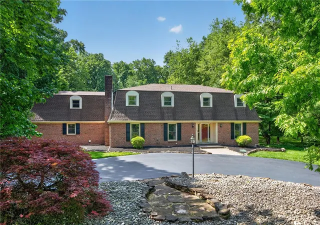 55th image of 1371 Stoke Park Rd, Bethlehem, PA 18017 | MLS# 778323