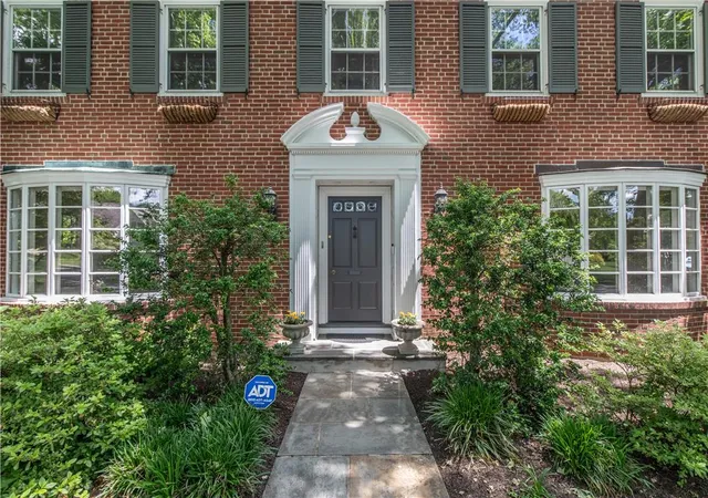 Photo 3 of Single family home for sale at 1942 Sycamore St, Bethlehem, PA 18017 | MLS# 778335 | Listing updated on 2026-06-06