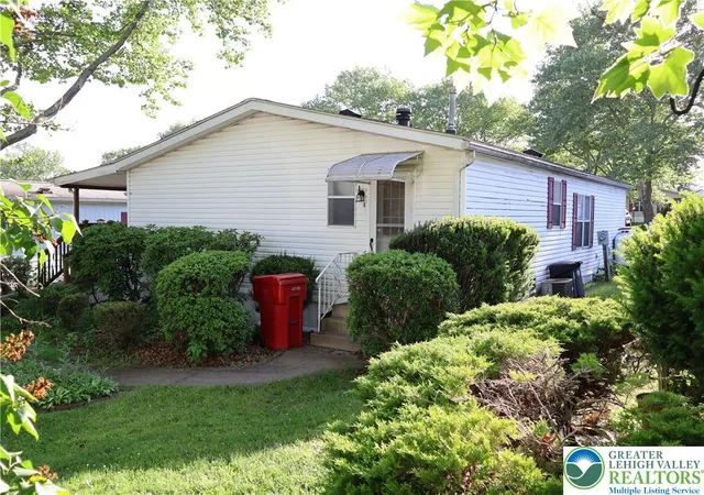 Homes for sale in Bath, PA | 6 Springridge Rd, Bath, PA 18014 | MLS# 778470