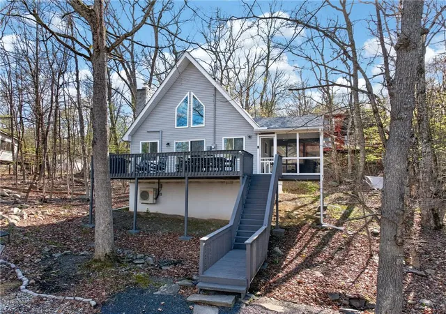 Homes for sale in Lehman Twp, PA | 3166 Cherry Ridge Rd, Lehman Twp, PA 18324 | MLS# 778484
