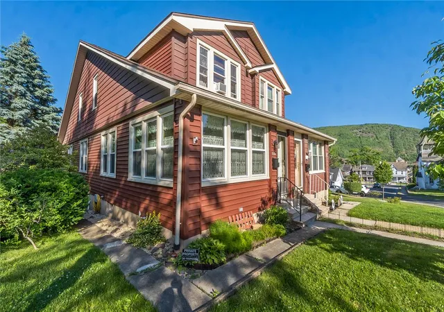 3rd image of 930 3Rd St, Palmerton Boro, PA 18071 | MLS# 778208