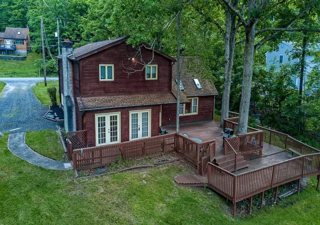 Photo 2 of Sale Pending at 1247 Stony Holw Cir, Bushkill, PA 18324 | MLS# 778488 | Listing updated on 2026-08-02