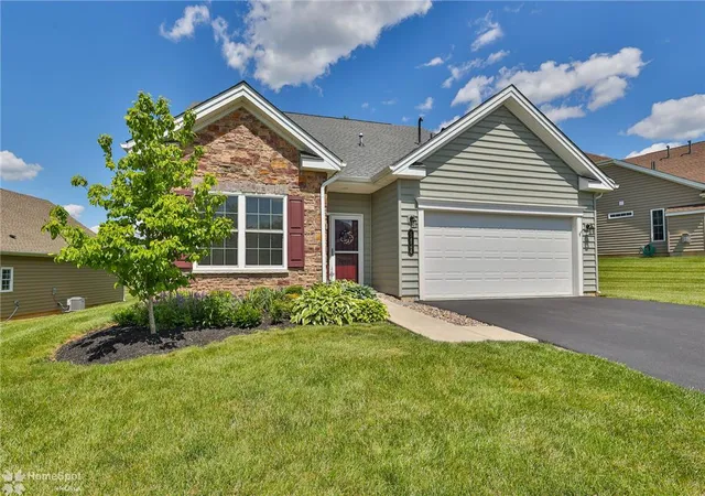 2nd image of 5424 Traditions Dr, Upper Saucon Twp, PA 18036 | MLS# 778427