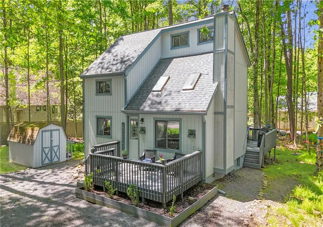 Photo 1 of Single family home for sale at 5344 Conoquenissing Dr, Pocono Lake, PA 18347 | MLS# 778578 | Listing updated on 2026-07-23