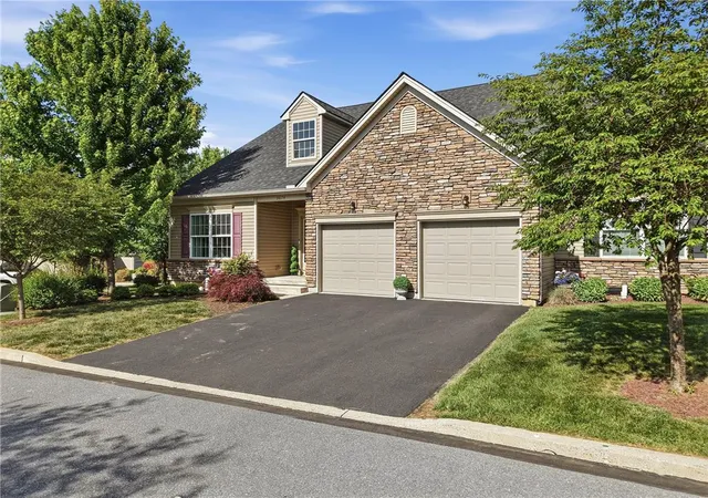 Photo 2 of Sale Pending at 3674 Cottage Dr, Bethlehem, PA 18020 | MLS# 778473 | Listing updated on 2026-06-25