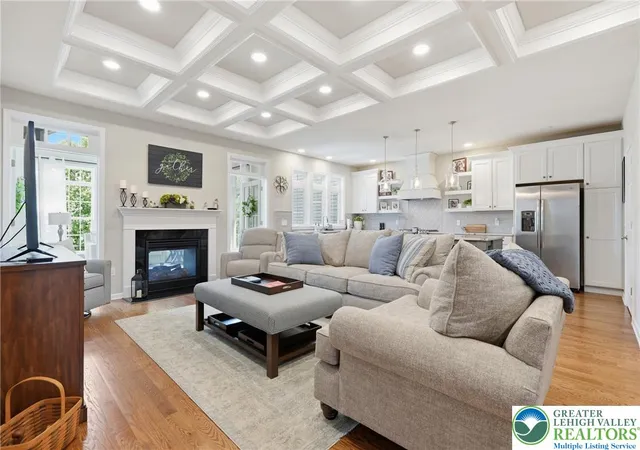 Photo 3 of Sale Pending at 3674 Cottage Dr, Bethlehem, PA 18020 | MLS# 778473 | Listing updated on 2026-06-25