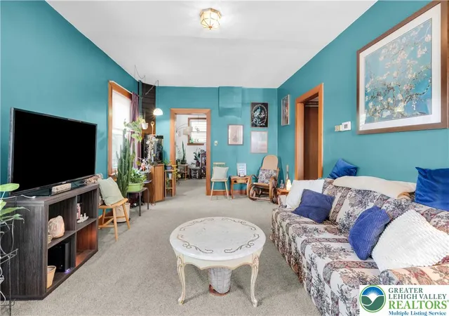 Homes for sale in Fountain Hill Boro, PA | 720 N Bishopthorpe, Fountain Hill Boro, PA 18015 | MLS# 778333