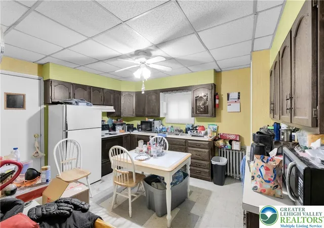 5th image of 35 E Ridge St, Lansford Boro, PA 18232 | MLS# 777054